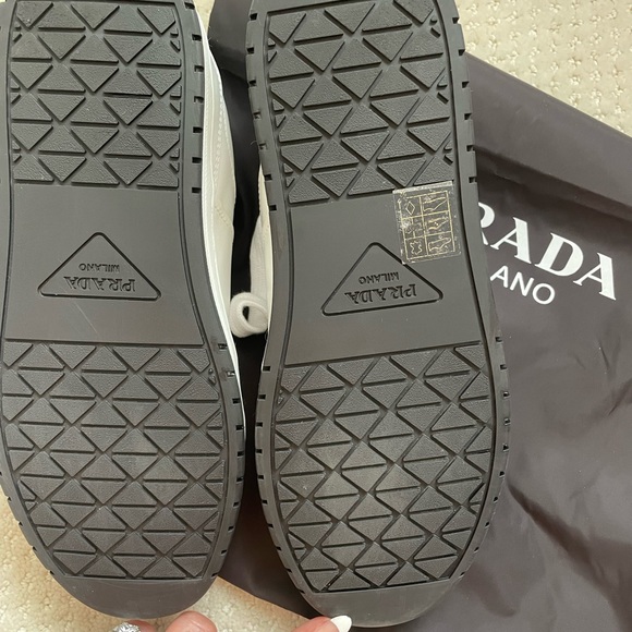 Prada Downtown Leather Sneakers 36.5 - Picture 8 of 8